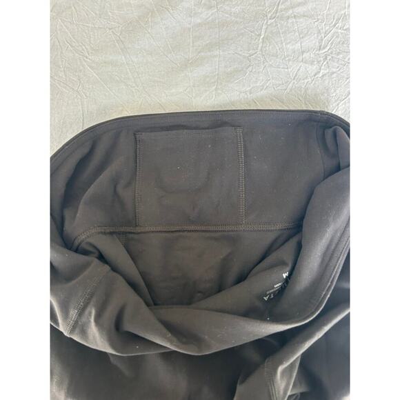 Athleta Cropped Black Leggings Sz M - Picture 6 of 6